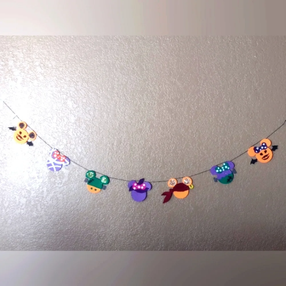 Mickey & Minnie Halloween Banner